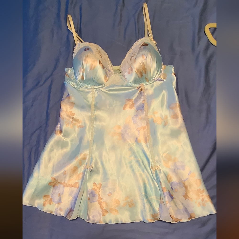 Apt 9 Size M Silky Blue Floral Chemise